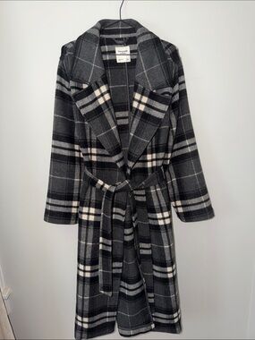 Abercrombie & Fitch Black and Cream Plaid Belted Long Coat